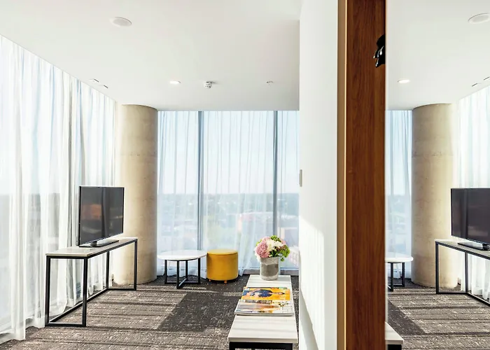 Crowne Plaza Adelaide By Ihg